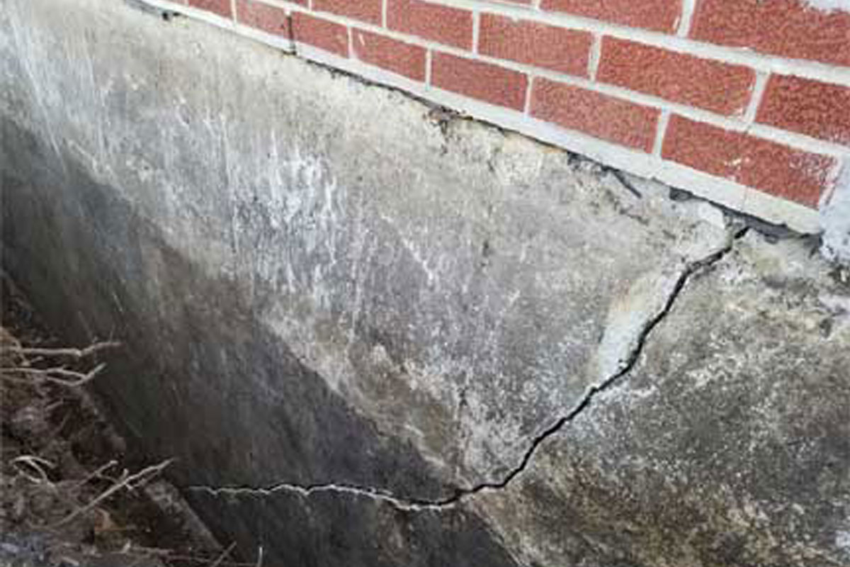 Foundation Wall Crack