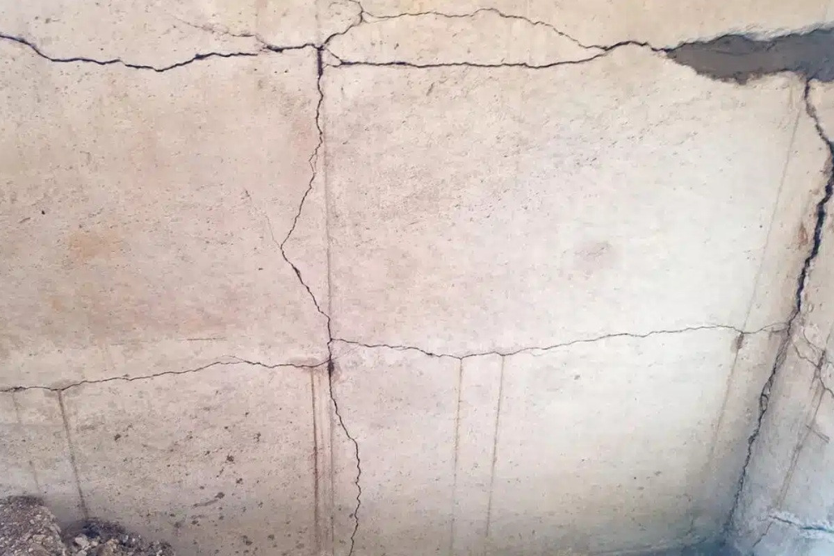 Foundation Cracks Featured Image